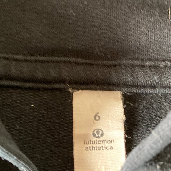 Lululemon Feel The Love black hoodie / pullover / hooded sweatshirt, 1/4 zip - Picture 5 of 6